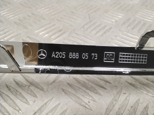 Mercedes Benz C-Class 205 (2014–2021) Iluvõre kroomliist A2058880573 - 3