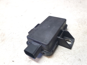 Mercedes Benz C-Class 204 (2007–2014) Tire pressure control module A0009000800 - 2