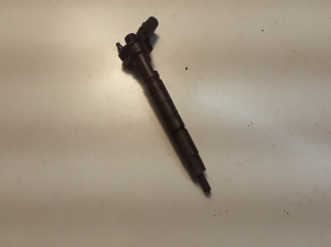 Kia Sorento (2009–2014) Injektor Einspritzdüse 338002F000 - 3
