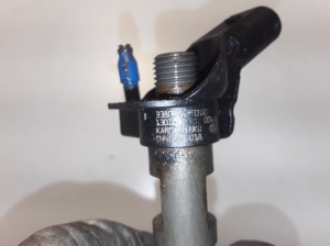 Kia Sorento (2009–2014) Injektor Einspritzdüse 338002F000 - 4