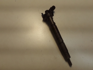 Kia Sorento (2009–2014) Injektor Einspritzdüse 338002F000 - 3