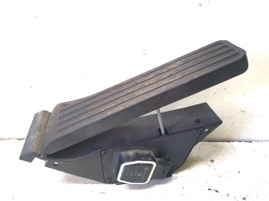 Accelerator pedal - A2043001104