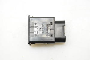 Volkswagen Golf VII (2012–2026) Airbag switch 5C5919237 - 3