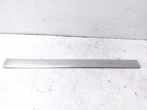 Inner sill trim - A2046800135
