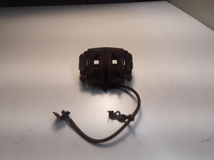 Front brake caliper - 581102W700