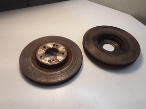 Kia Sorento (2009–2014) Priekšējais bremžu disks 517122W700 - 2