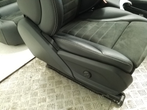 Mercedes Benz EQC N293 (2019–2026) Salons un tā detaļas - 14