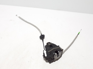 RENAULT Austral (2022–2026) Rear side door lock 825008232R - 2
