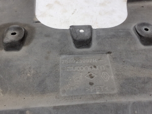 RENAULT Austral (2022–2026) Front underbody protection 758923997R - 3