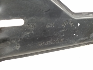 Mercedes Benz E-Class W212 (2009–2015) Weitere Details des Frontrahmens A2126200900 - 3