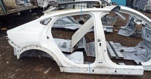 Ford Mustang Mach-E Mach-E (2020–2026) Aile arrière et ses pièces LJ8BR279A92-BE - 2
