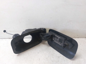 Mercedes Benz C-Class 204 (2007–2014) Kütuse täiteava kork A2047500103 - 3
