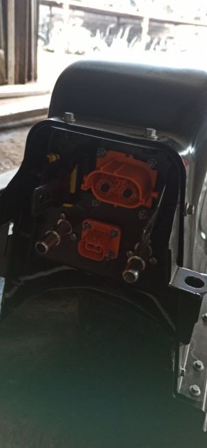 VOLVO XC60 (2017–2026) Akumulators 32336936 - 2