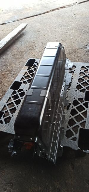 VOLVO XC60 (2017–2026) Akumulators 32336936 - 3