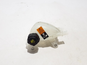   Coolant reservoir  - 217100984R 