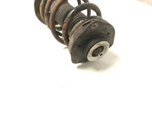 Volkswagen Tiguan (2007–2016) Eesmine amortisaator 5N0413031K - 2