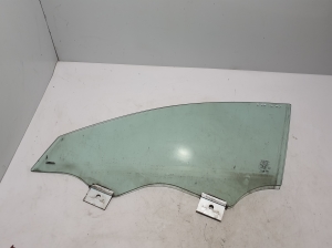   Fenster Scheibe Tür vorne  -  