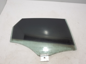   Rear side door glass  - 31371947 