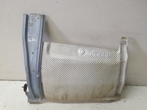 Mercedes Benz C-Class 204 (2007–2014) Summuti kuumakaitse A2046800122 - 2