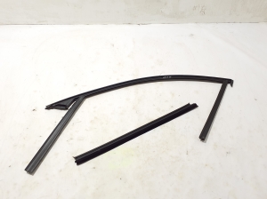 VOLVO S90 (2016–2026) Esiukse tihenduskumm 31434994 - 3