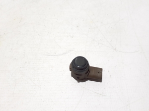 Front parking sensor - 31471009