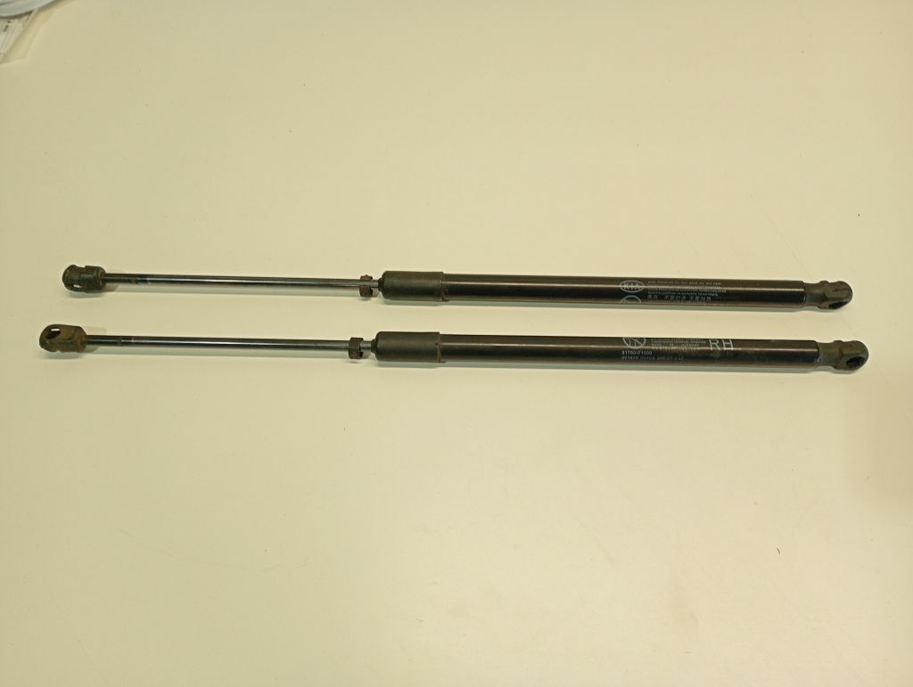 Kia Sportage (2010–2016) Trunk lid strut 81770 Kia Sportage (2010–2016) Trunk lid strut 81770