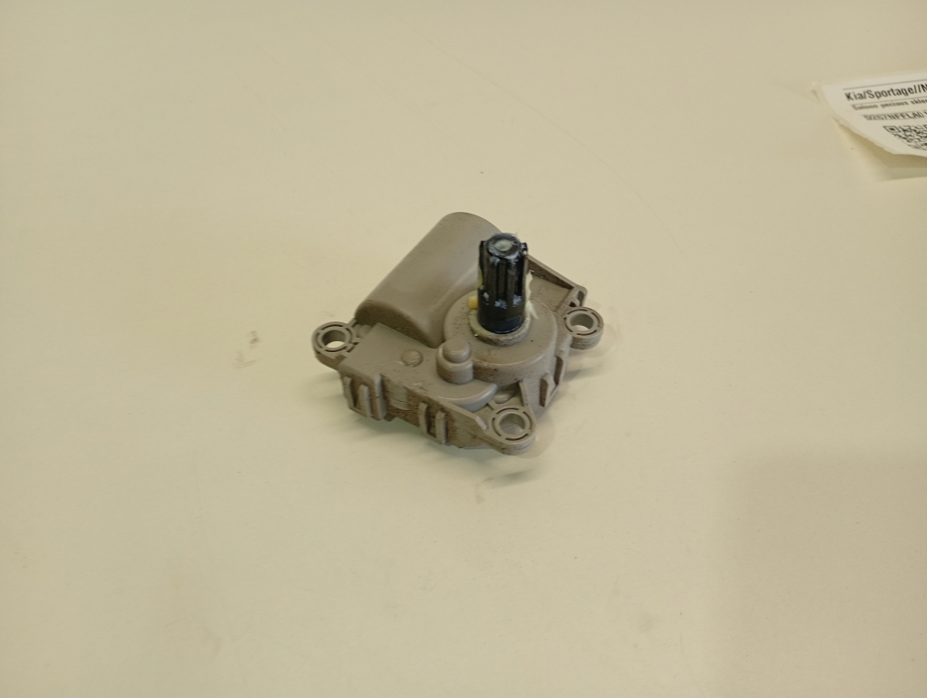 Kia Sportage (2010–2016) Heater flap actuator D267NFFLA01