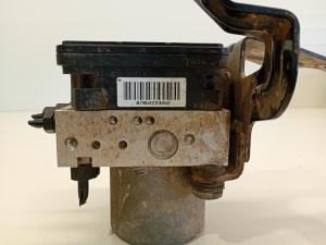 Kia Sportage (2010–2016) ABS Steuergerät 58920 - 3