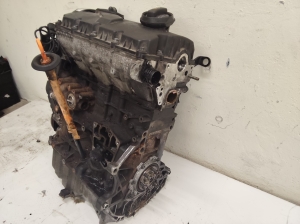 AUDI A4 B7 (2004–2008) Motor BKE010636 - 6
