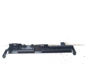 Mercedes Benz C-Class 204 (2007–2014) Radiator bracket 0477902904 - 3