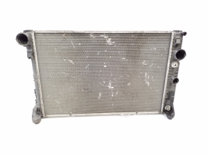 Mercedes Benz E-Class W212 (2009–2015) Motorkühler A2045003603 - 2