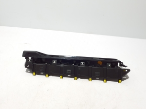RENAULT Austral (2022–2026) Dashboard air vent grilles 682112250R - 3