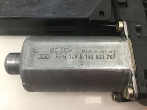 AUDI A4 B6 (2000–2005) Hinterer Seitentür-Fensterhebermotor 8E0959801A - 4
