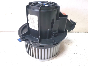 Heizungsgebläsemotor - 9409653