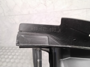 AUDI RS3 (2015–2026) Luftleitblech für den Kühler 8Y0121293A - 2