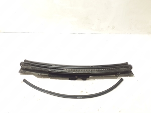   Wiper cowl trim panel  - 668108648R 