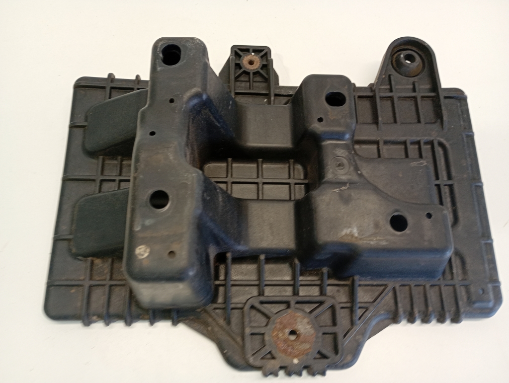 Kia Sportage (2010–2016) Batteriehalter 37150
