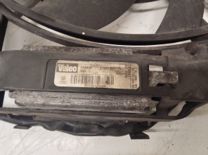 AUDI A4 B7 (2004–2008) Kühlerlüfter und seine Teile 8E0121205 - 3