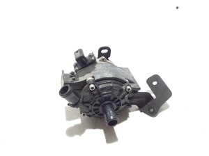 RENAULT Austral (2022–2026) Auxiliary water pump 210111797R - 2