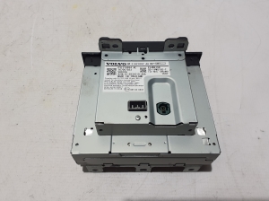 VOLVO S90 (2016–2026) Audio, Video, Navigation 31374694 - 4