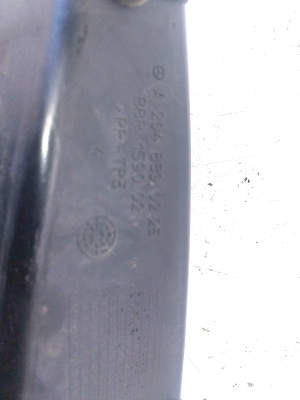 Mercedes Benz C-Class 204 (2007–2014) Esiporitiiva muu osa A2048890225 - 3