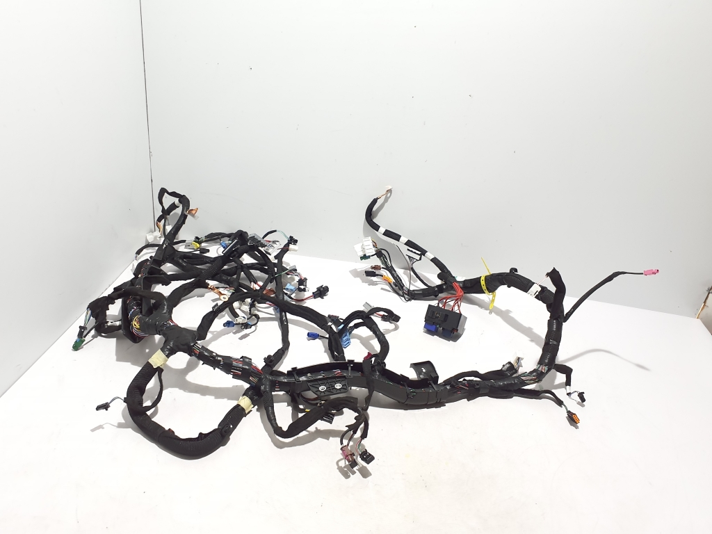 RENAULT Austral (2022–2026) Faisceau de câbles du tableau de bord 240139014R RENAULT Austral (2022–2026) Faisceau de câbles du tableau de bord 240139014R