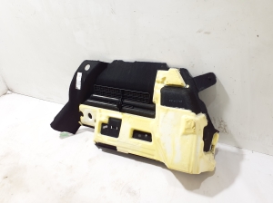 RENAULT Austral (2022–2026) Trunk side trim panel 849519949R - 2