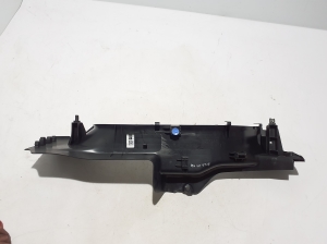 RENAULT Austral (2022–2026) Inner sill trim 769543347R - 4