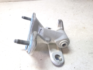Mercedes Benz GL-Class 166 (2012–2015) Front door lower hinge - 5