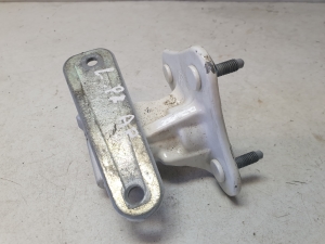 Mercedes Benz GL-Class 166 (2012–2015) Front door lower hinge - 6