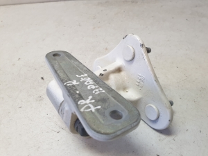 Mercedes Benz GL-Class 166 (2012–2015) Front door lower hinge - 2