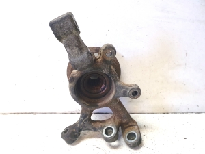 Mercedes Benz C-Class 204 (2007–2014) Front wheel hub - 3