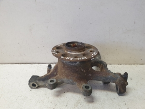 Mercedes Benz C-Class 204 (2007–2014) Front wheel hub - 4