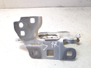 Mercedes Benz GL-Class 166 (2012–2015) Hood hinge A1668800028 - 4